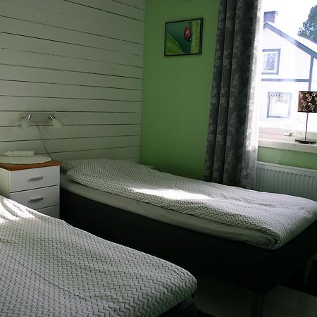 Ostvik Koigarden Bed & Breakfast מראה חיצוני תמונה